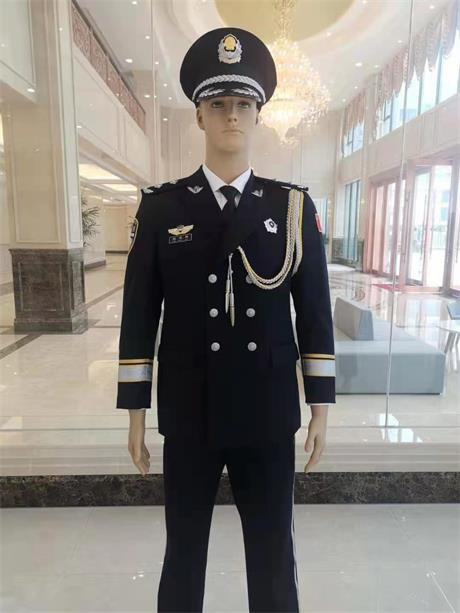 警禮服